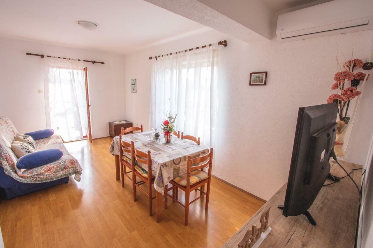 Kristian Apartments Rovinj Buitenkant foto